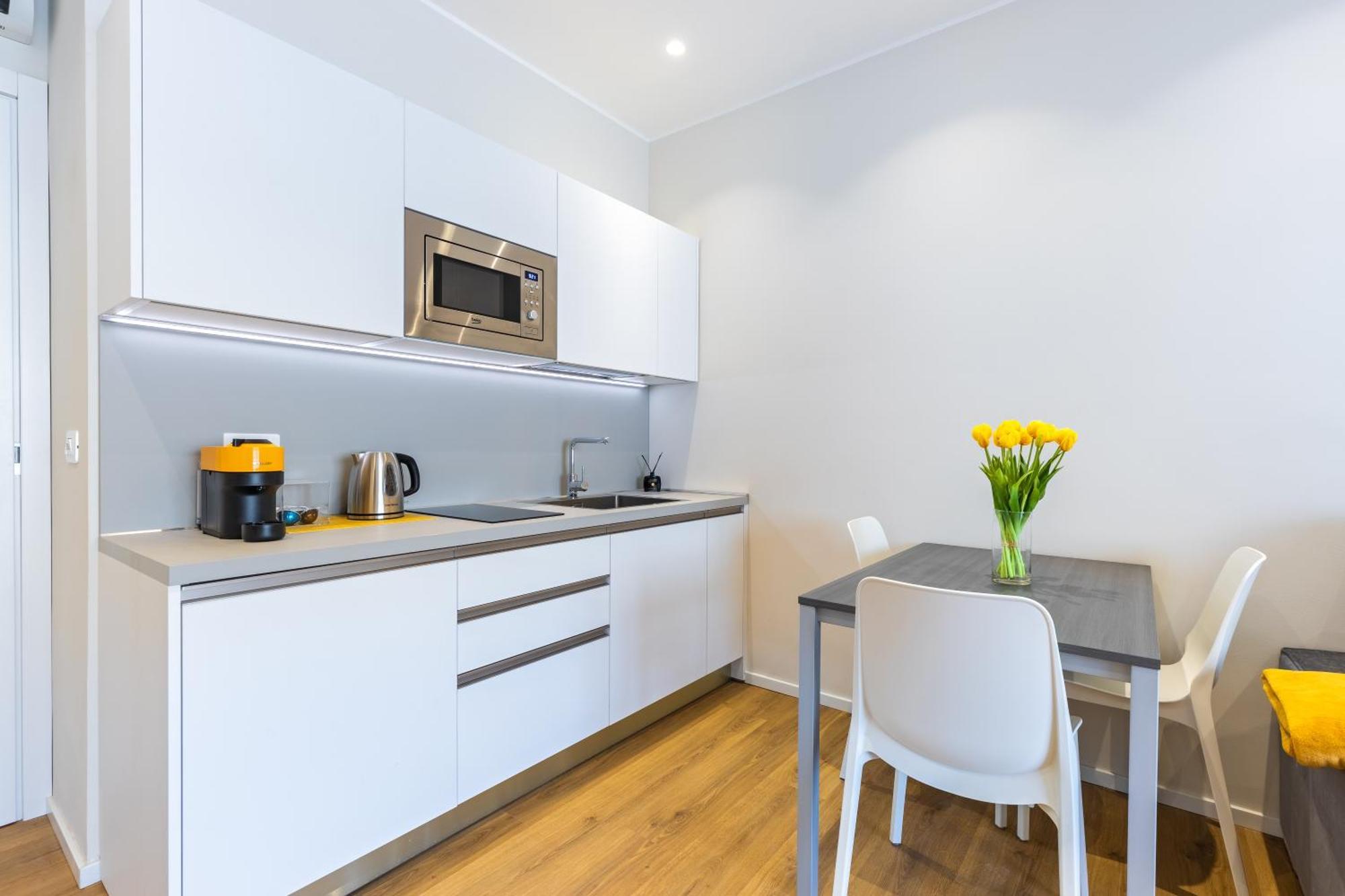C8 Apartments 阿斯蒂 外观 照片