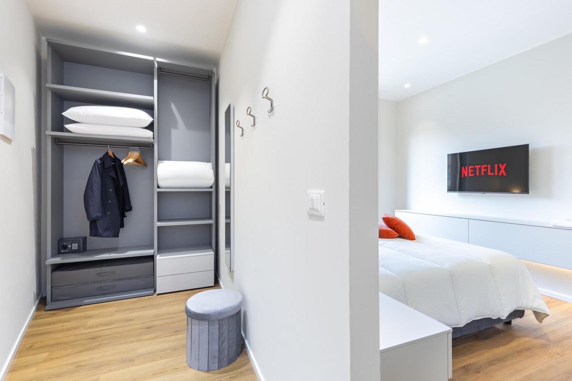 C8 Apartments 阿斯蒂 外观 照片